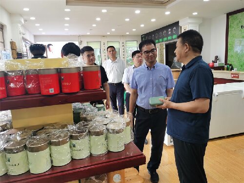 2023年7月13日，中國郵政集團公司河南省分公司夏總一行蒞臨廣義茶印象園參觀指導，給予我司發展高度評價